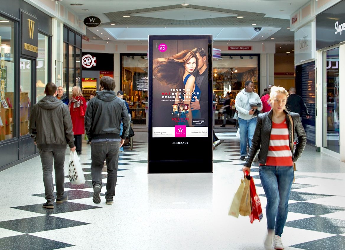 Affordable outdoor Programmatic advertising DOOH Advertising - Hype Loop - DOOH advertising in Chennai - Digital Out-of-Home advertising - Hypeloop